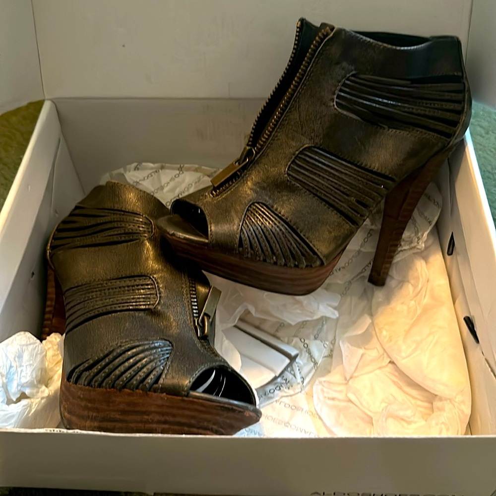 Aldo stilettos